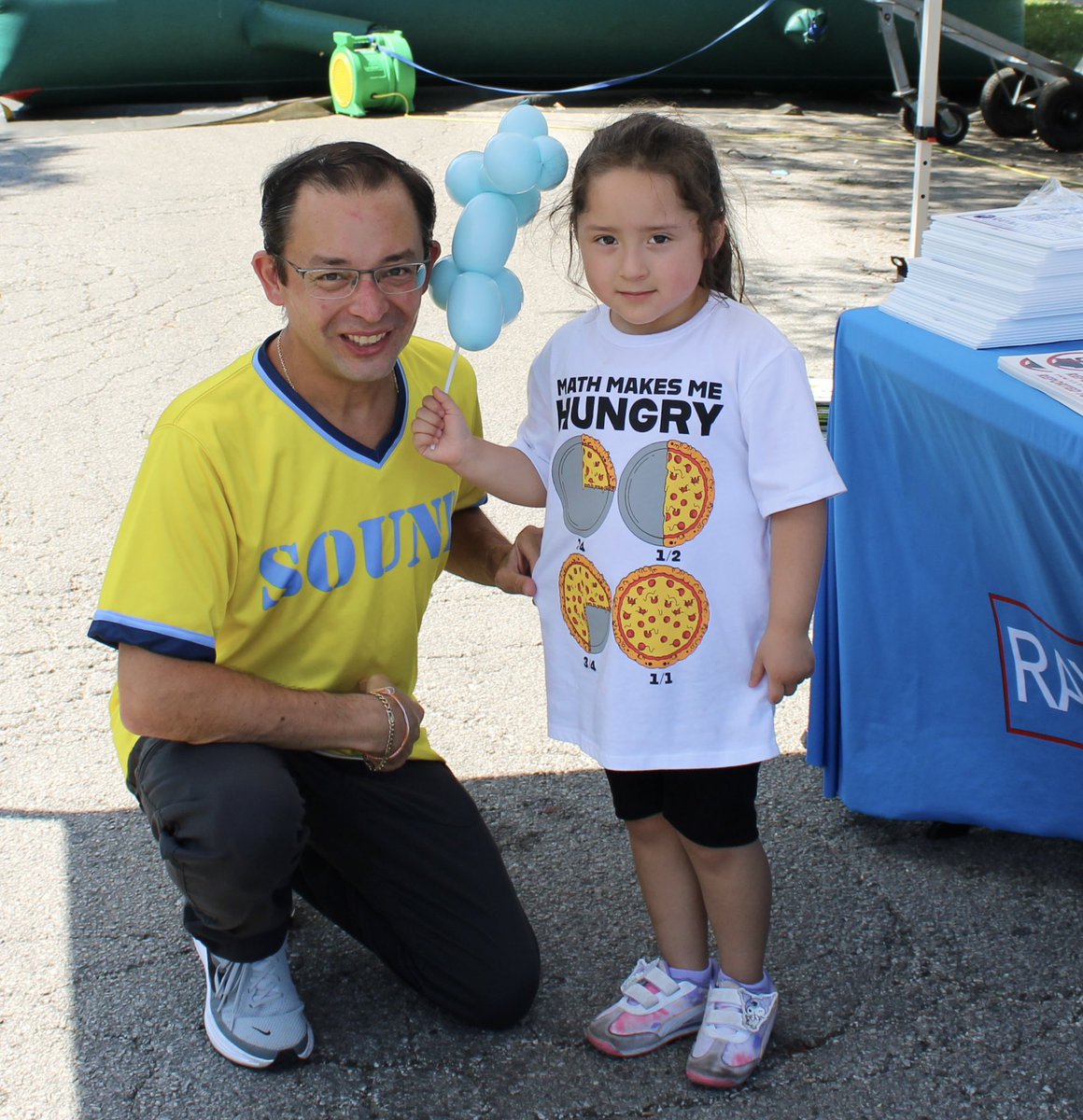 Thank you <a href="/BYNCorg/">BYNC Chicago</a> <a href="/ChicagoCAPS09/">009th District- Deering</a> <a href="/brookfield_zoo/">Brookfield Zoo Chicago</a> <a href="/chipublib/">Chicago Public Library</a> <a href="/ChiPublicHealth/">CDPH | Chicago Department of Public Health</a> <a href="/ChiPubSchools/">CPS - Chicago Public Schools</a> our sponsors &amp; vendors for today’s Back to School giveaway in the 15th Ward’s Back of the Yards community!