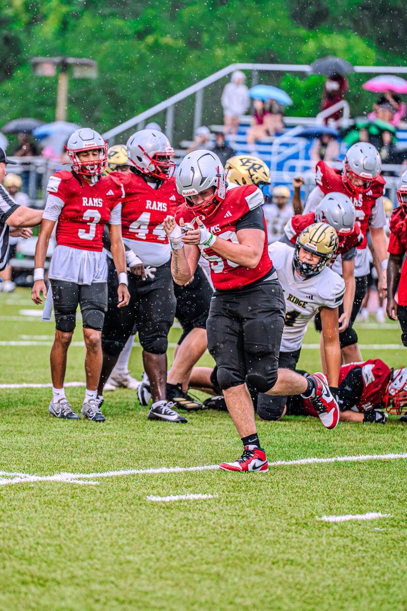 First TFL of Senior season in the books 😤

<a href="/LMRamsFootball/">Lake Mary Football</a> 
<a href="/trenchmenAC/">Aaron Tank Jones</a>