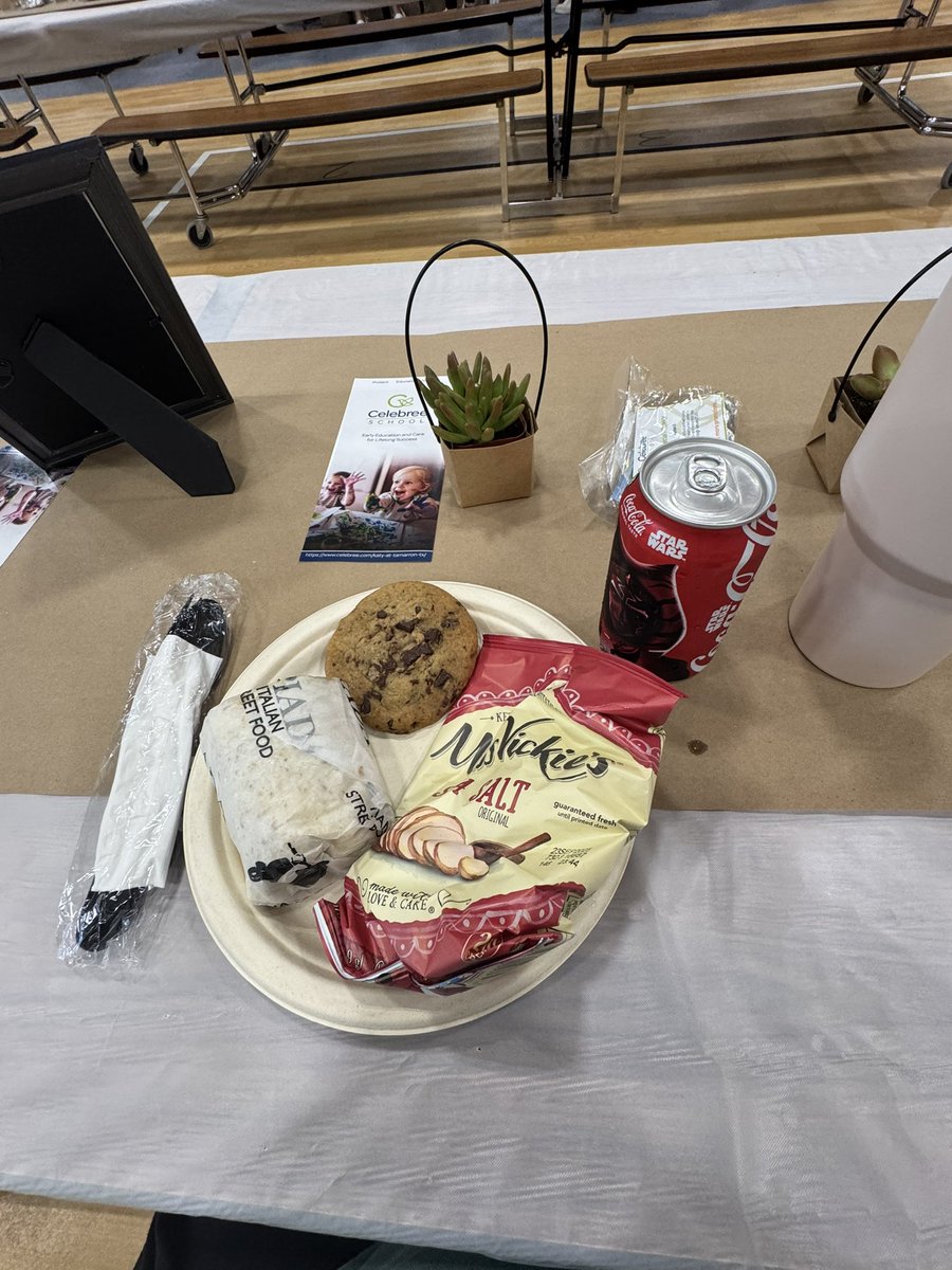 It was a great first week back that ended with a delicious lunch! Thank you, <a href="/celebreeschool/">Celebree School</a> and <a href="/JenksPta/">Jenks PTA</a> for our amazing luncheon! We are ready for a sweet year of learning! 🩷 #mjejags <a href="/MJEjags/">Jenks Elementary</a>