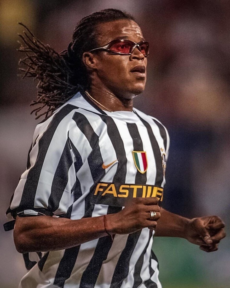 rogue's tweet image. Edgar Davids eyewear during football games