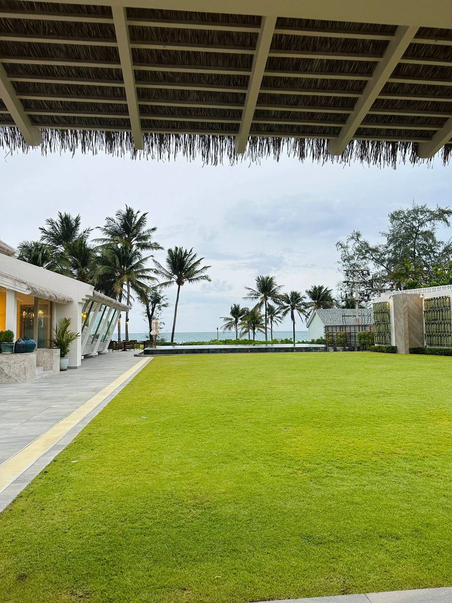 Geracswers's tweet image. Wishing everyone a peaceful and joyful weekend! Take time to rest, recharge, and do what makes you happy. 🌿☀️ #WeekendVibes