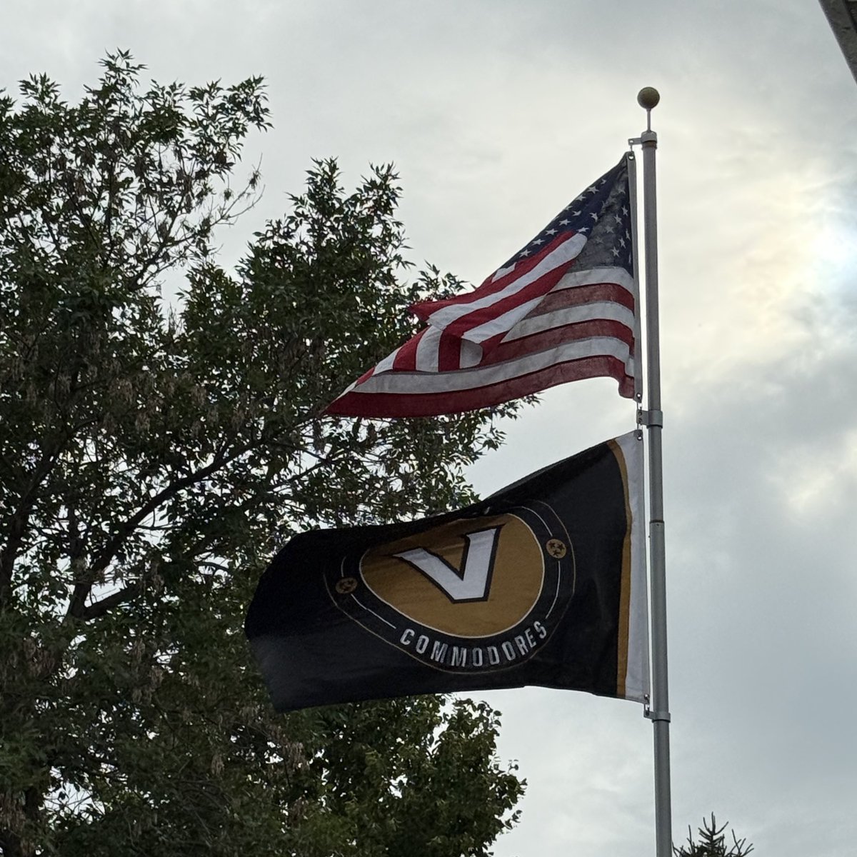 Tim Purdon (@tqpurdon) on Twitter photo Three weeks….
#VictoryFlag flying tonight in #NoDak. ⚓️⬇️
<a href="/VandyFootball/">Vanderbilt Football</a> <a href="/VandyNCC/">National Commodore Club</a> Three weeks….
#VictoryFlag flying tonight in #NoDak. ⚓️⬇️
<a href="/VandyFootball/">Vanderbilt Football</a> <a href="/VandyNCC/">National Commodore Club</a>