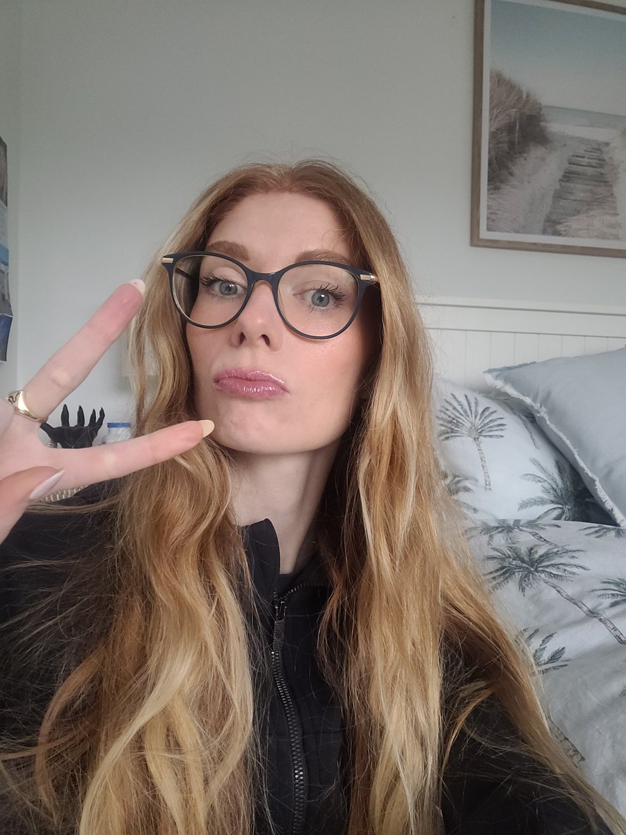 Duck face and tie Dye. We are crafting on stream today! Come join! twitch.tv/emmzyplays #twitch #artsandcrafts