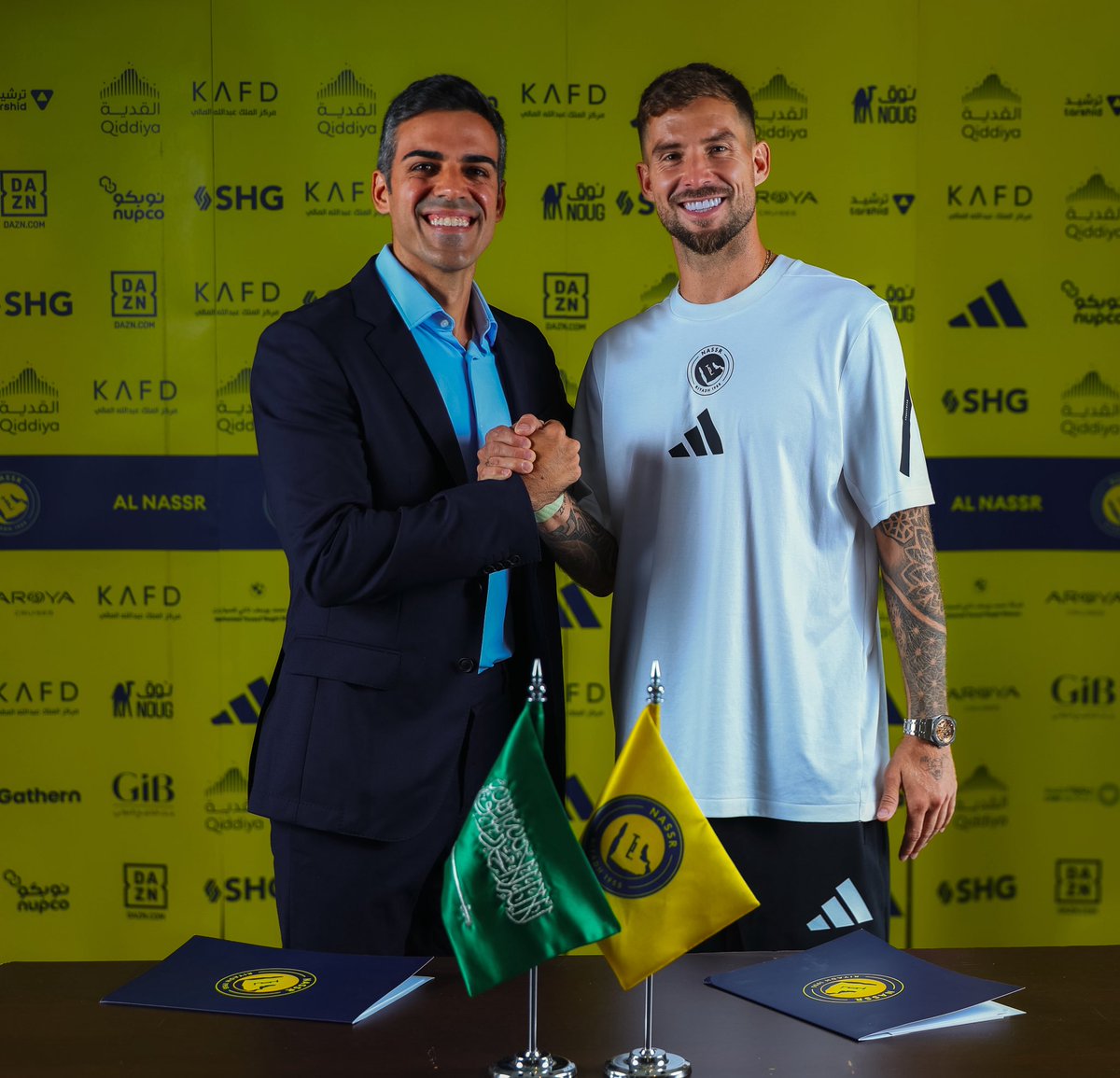 🚨🟡🔵 Official, confirmed. Inigo Martinez has signed in as new Al Nassr player on free transfer from Barça.