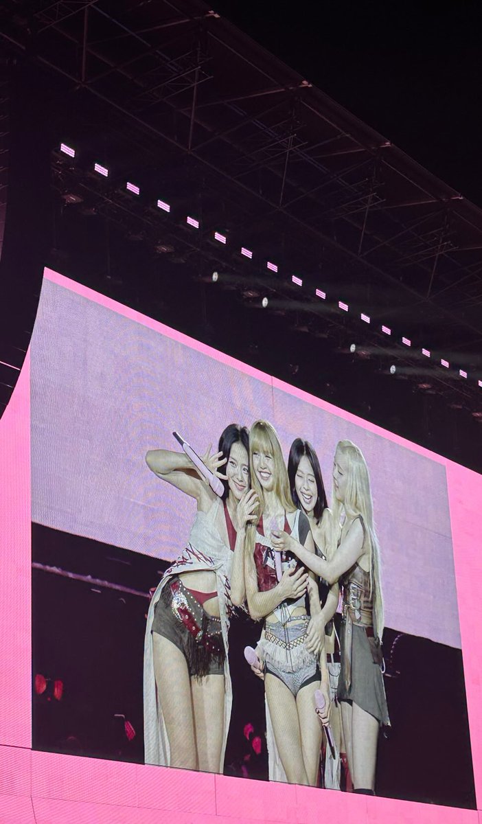 Dann 🦦 tweet media