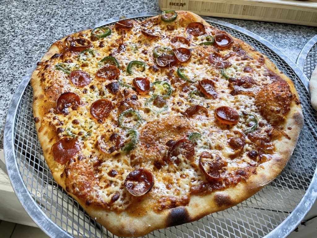 Texas_Hoosiers's tweet image. Finally got to try out my new pizza steel. It ain’t John’s of Bleecker but it’s the best you’re gonna find in San Antonio - and most importantly, my daughter fucking loves it. #pizzapics