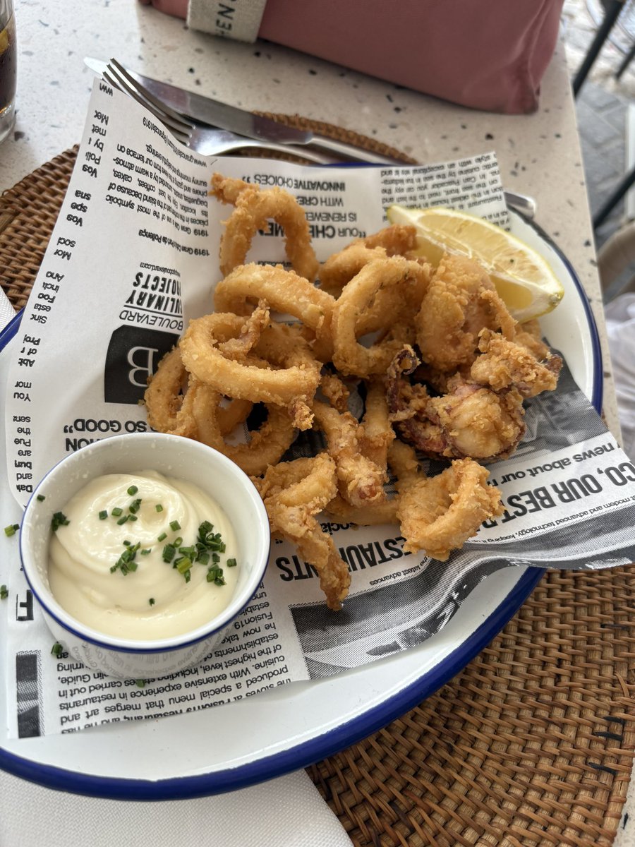 Kaetherinx's tweet image. Take me back to Spain 🇪🇸😭