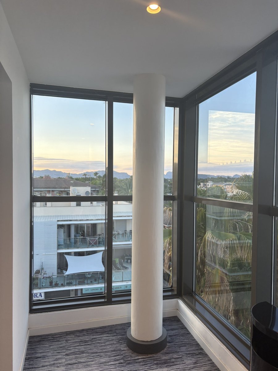 Kaetherinx's tweet image. Take me back to Spain 🇪🇸😭