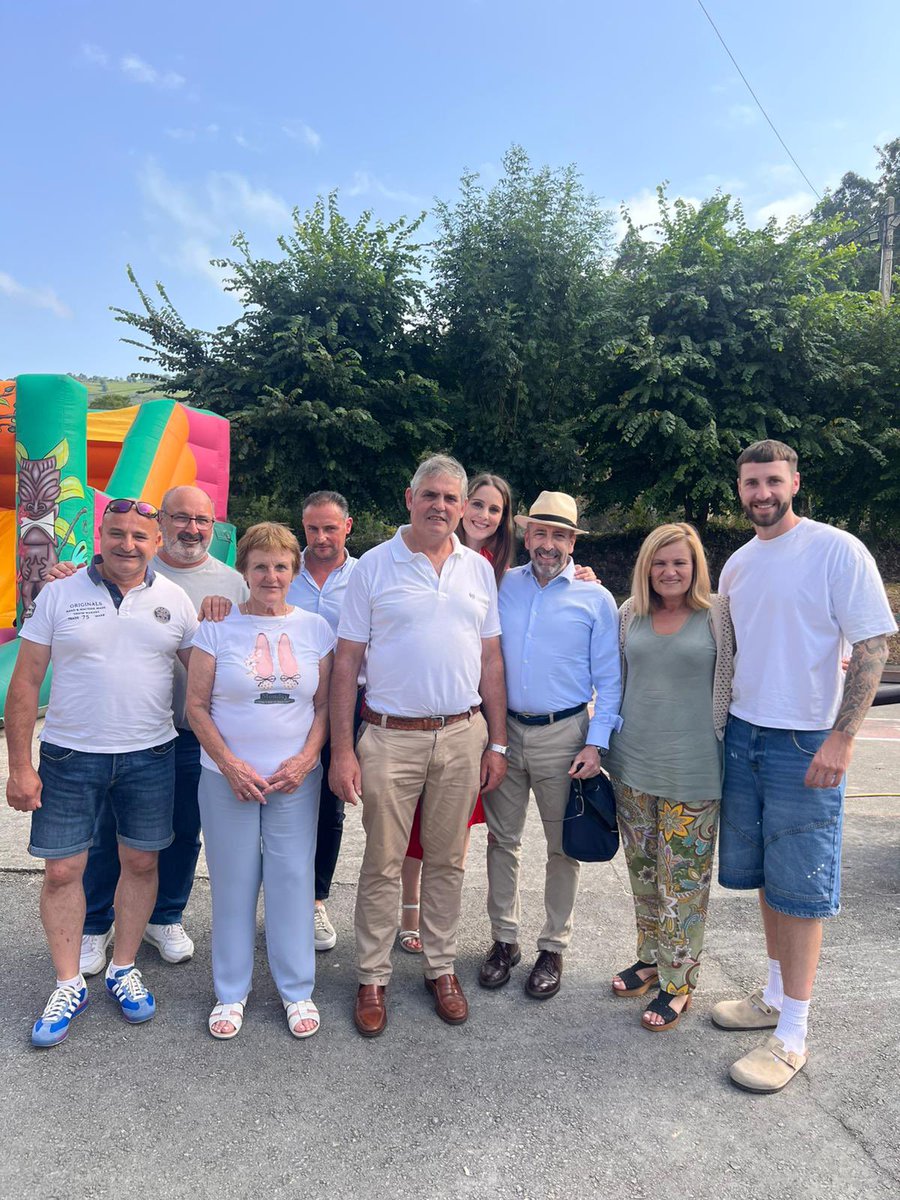 Una de las fiestas más divertidas y con temática diferente cada año son las de #Riaño #aytsolorzano que hoy hemos compartido con vecinos y compañeros del <a href="/ppcantabria/">ppcantabria</a> con una comida solidaria <a href="/gppcantabria/">Grupo PPCantabria</a> <a href="/ppopular/">Partido Popular</a> #PPSolorzano