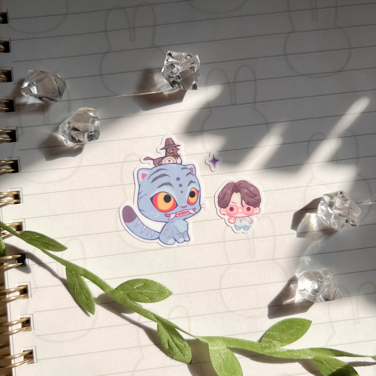 kellyfleur_'s tweet photo. i finally made this kpop demon hunters art into a sticker sheet ~ 👹🎤 https://t.co/VdlJ9imuA2