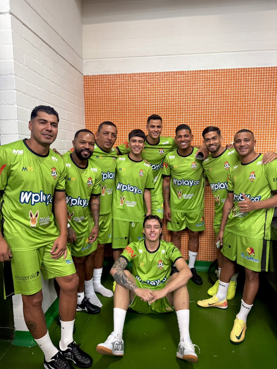 Con unos que juegan poquito, Gracias Dios 🙌🏽💚🤍