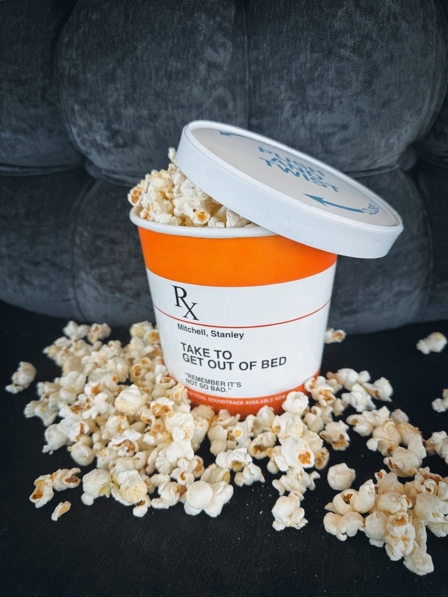 Gx8ueTuWAAA5Oqp?format=jpg&name=large Fans Are Losing It Over the ‘Pill Bottle’ Popcorn Bucket for Eminem’s New ‘STANS’ Documentary