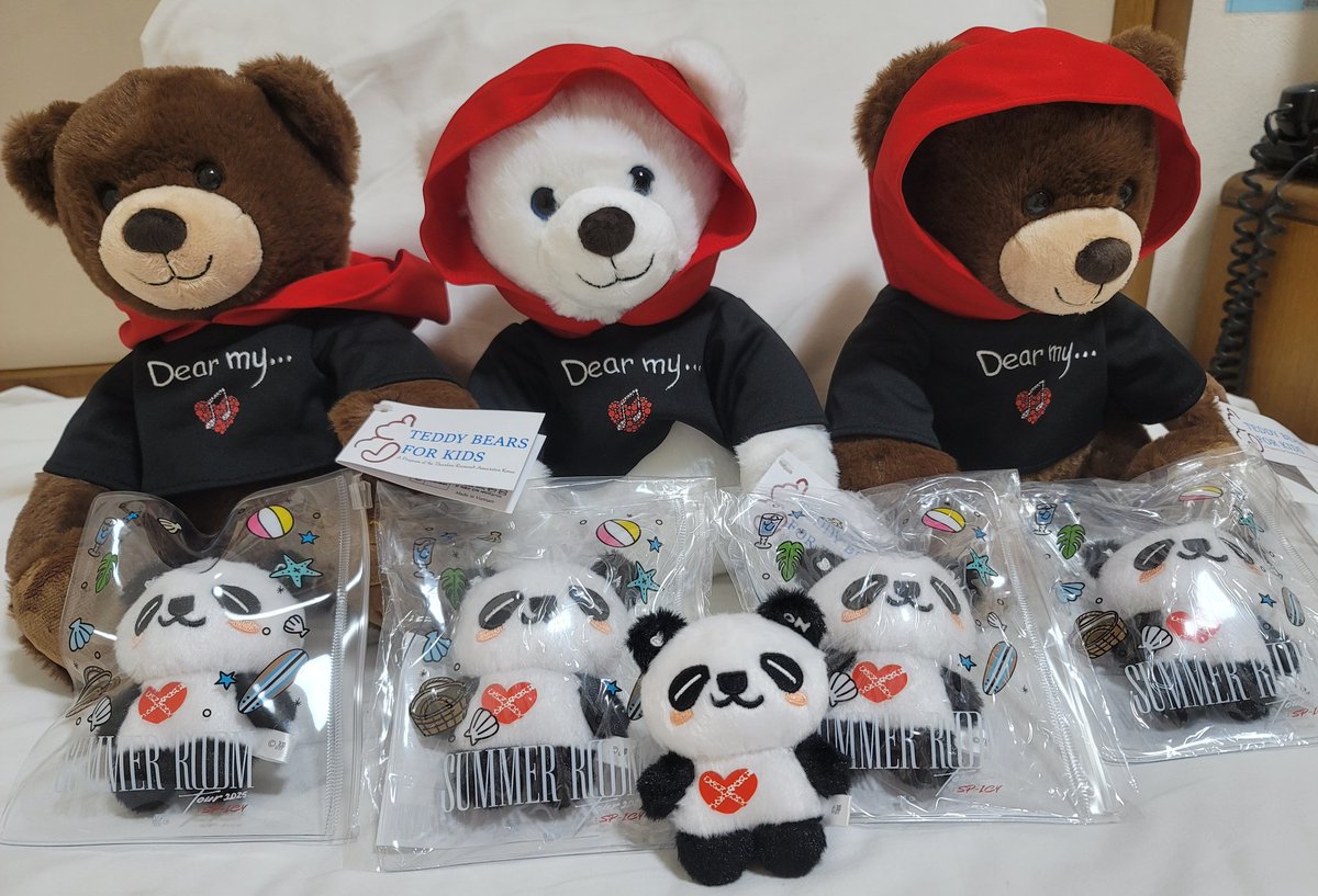 ๋ฆฌ์นดโฃ๏ธ (@on_minjun) on Twitter photo ์ง์๊ฐ๊ธฐ ์ ์๋ญ์น๋ค ๋ผ์ท ํ
๋๋ฒ ์ด ์์์์ด ๊ธ๋ฐฉ ์๋์์์ด๋ผ ๋ชป์๋๋ฐ๋ ๊ธฐ๋ถ์ด ์ข์์ด๐ ํ๋งค์๋ถ๋ค์ด ์์ฝํ๋ง์ ์์ ์์ด ์ฌ๋ฌ ์ค๋ผ๊ณ ๊ผฌ์ฌ~.~ใ
ใ
ํ๋ณตํ๋ฐโก์ง์๊ฐ๊ธฐ ์๋ฌใ
#TEDDYBEAR #ํ
๋๋ฒ ์ด #SUMMERROOMTOUR2025
#JUN_K #์ค์ผ์ด #ใธใฅใณใฑใค #2PM #ํฌํผ์ #TEDDYBEARFORKIDS ์ง์๊ฐ๊ธฐ ์ ์๋ญ์น๋ค ๋ผ์ท ํ
๋๋ฒ ์ด ์์์์ด ๊ธ๋ฐฉ ์๋์์์ด๋ผ ๋ชป์๋๋ฐ๋ ๊ธฐ๋ถ์ด ์ข์์ด๐ ํ๋งค์๋ถ๋ค์ด ์์ฝํ๋ง์ ์์ ์์ด ์ฌ๋ฌ ์ค๋ผ๊ณ ๊ผฌ์ฌ~.~ใ
ใ
ํ๋ณตํ๋ฐโก์ง์๊ฐ๊ธฐ ์๋ฌใ
#TEDDYBEAR #ํ
๋๋ฒ ์ด #SUMMERROOMTOUR2025
#JUN_K #์ค์ผ์ด #ใธใฅใณใฑใค #2PM #ํฌํผ์ #TEDDYBEARFORKIDS