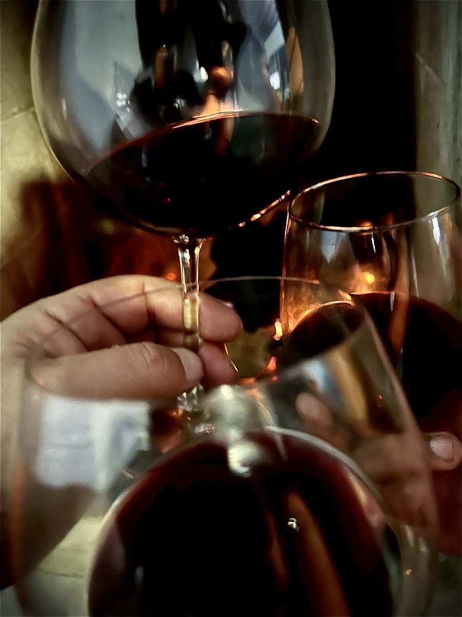 Salute! ..y buena vida 🍷