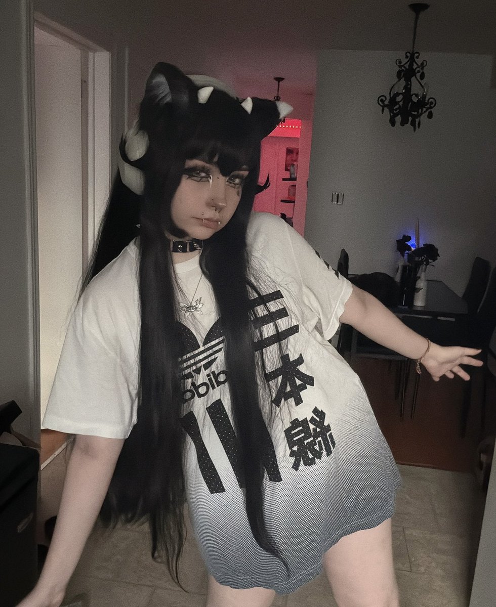 kyutec's tweet image. twitch.tv/soniyoru

we playin rlcraft wit @sl0thi n @matrixlight12 totally not going to suffer