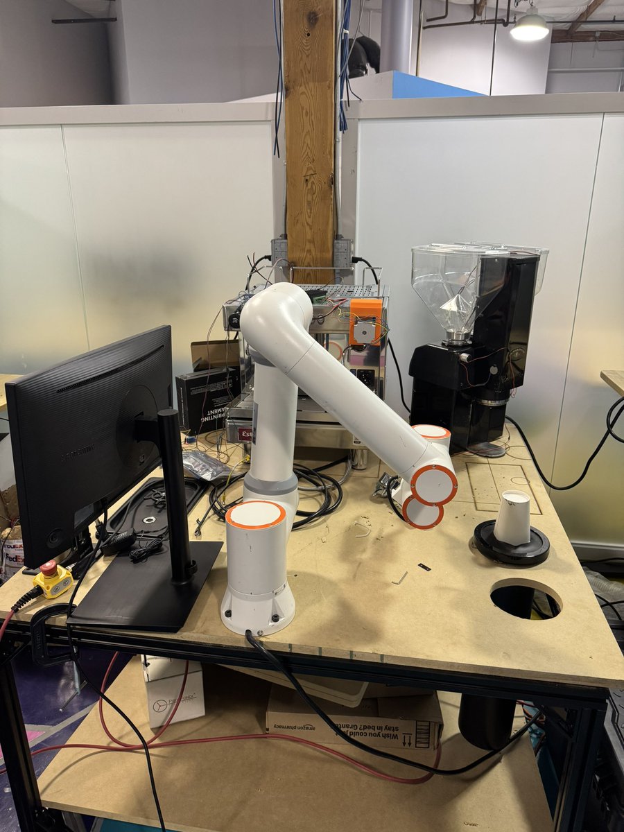 stsqit's tweet image. This is how I started @oli_robotics