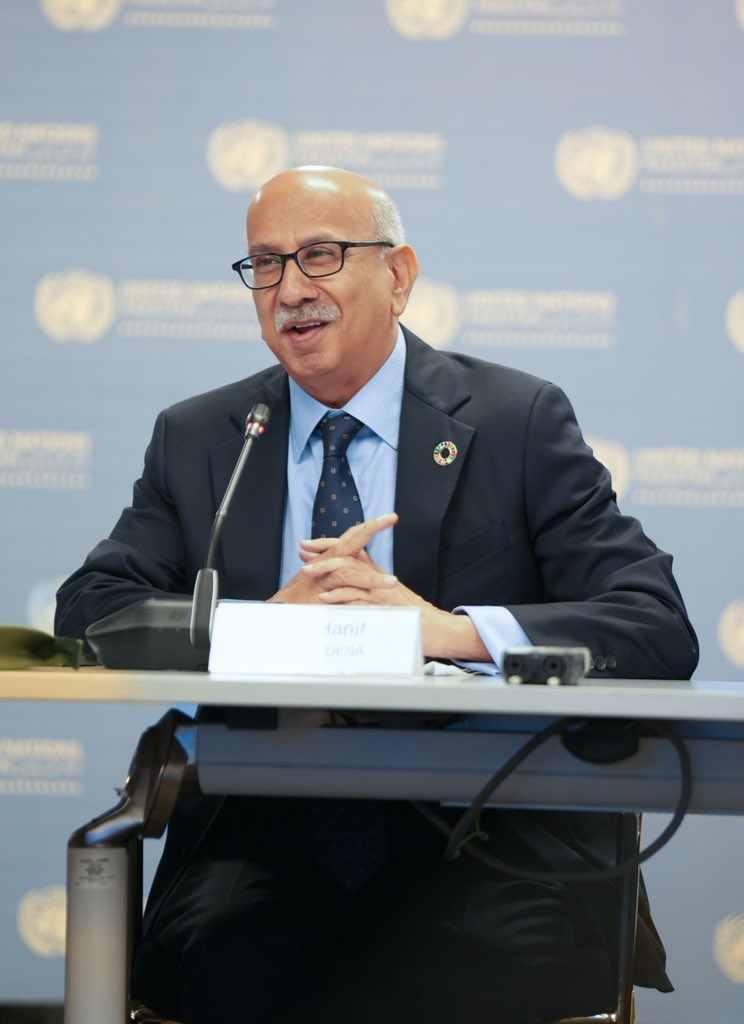 United Nations Pakistan - اقوام متحدہ پاکستان (@uninpak) on Twitter photo The <a href="/UN/">United Nations</a>🇺🇳 and its partners will roll out a hub for #climate investments, creating a pathway for debt-distressed nations like Pakistan🇵🇰 to foster Sustainable Development.
🎙️ <a href="/UN/">United Nations</a> Assistant SG for Economic Development <a href="/NavidHanif_UN/">Navid Hanif</a> in <a href="/dawn_com/">Dawn.com</a>
<a href="/UNDESA/">UN DESA</a>
➡️ dawn.com/news/1929887?u… The <a href="/UN/">United Nations</a>🇺🇳 and its partners will roll out a hub for #climate investments, creating a pathway for debt-distressed nations like Pakistan🇵🇰 to foster Sustainable Development.
🎙️ <a href="/UN/">United Nations</a> Assistant SG for Economic Development <a href="/NavidHanif_UN/">Navid Hanif</a> in <a href="/dawn_com/">Dawn.com</a>
<a href="/UNDESA/">UN DESA</a>
➡️ dawn.com/news/1929887?u…