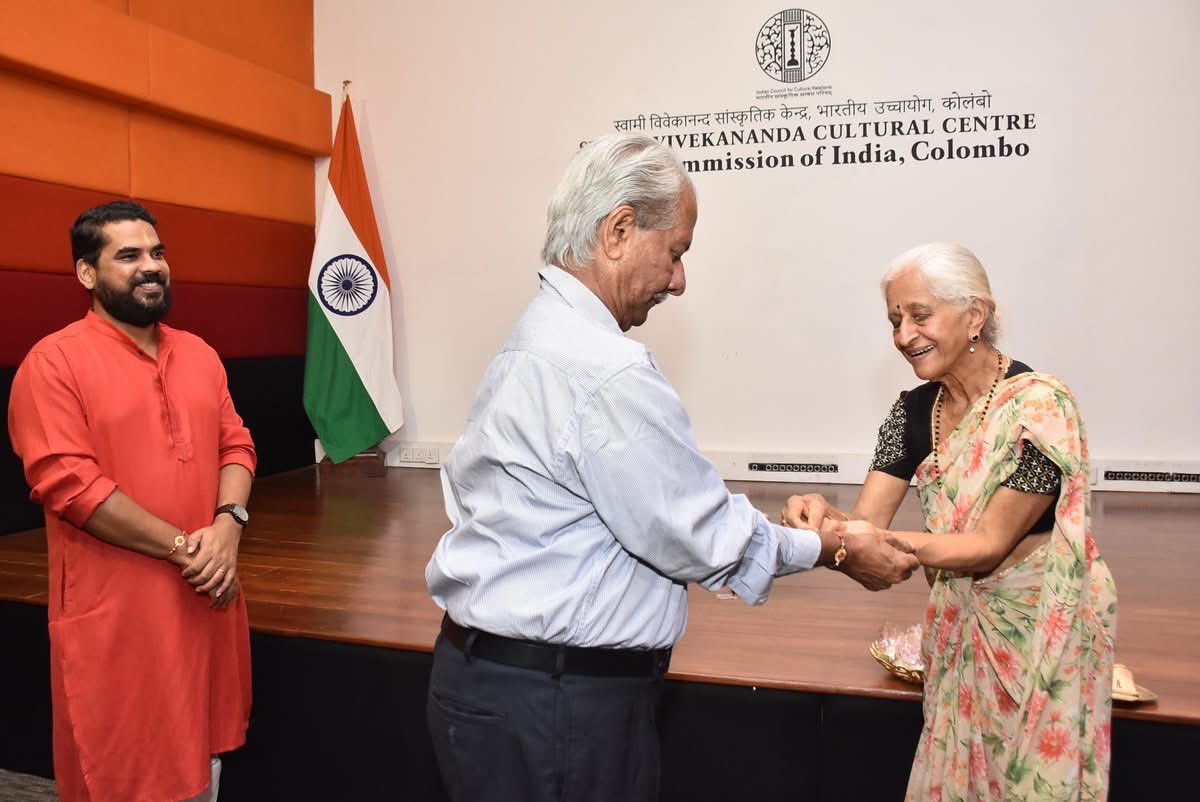 Threads of love, knots of tradition! <a href="/iccr_colombo/">ICCR in Sri Lanka</a> celebrated #RakshaBandhan with vibrant fervour—rakhis were tied, hearts were connected, and the spirit of unity lit up the day. #RakshaBandhan2025 
#CulturalHarmony