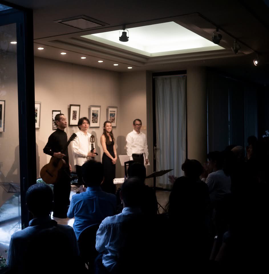 みかげ芸術堂でのフルート&amp;ギター、ギター&amp;ギターのコンサート無事終演しました。お越し頂きありがとうございました。
共演者は西垣正信先生、石井敏資さん、マリー・美幸・石井さんでした♪
明日はいよいよ高松です！