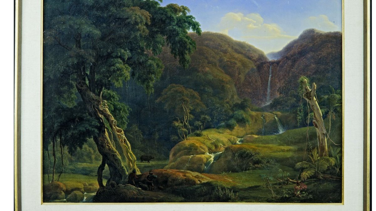 malikarrahiem's tweet photo. Lukisan-lukisan Hindia Belanda abad ke-19 karyanya Antoine Payen, gurunya Raden Saleh. 

A Thread. 

1. Curug Cigeureuh di Malabar. 
Lukisan ini adalah salah satu lukisan Payen pertama yg saya kenal. Diambil tahun 1819 dalam ekspedisi Priangan. Dua orang pemburu membidik badak. https://t.co/x2q4qagiAa