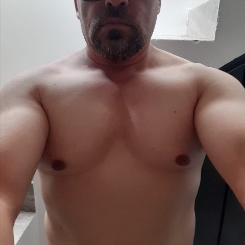 Alfred (@alfred40290746) on Twitter photo <a href="/ComplicesGdl/">Complices Gdl</a> Apenas entrando en este ambiente, 45 años, atento, amigable y con toda la actitud.👊👊👊 <a href="/ComplicesGdl/">Complices Gdl</a> Apenas entrando en este ambiente, 45 años, atento, amigable y con toda la actitud.👊👊👊