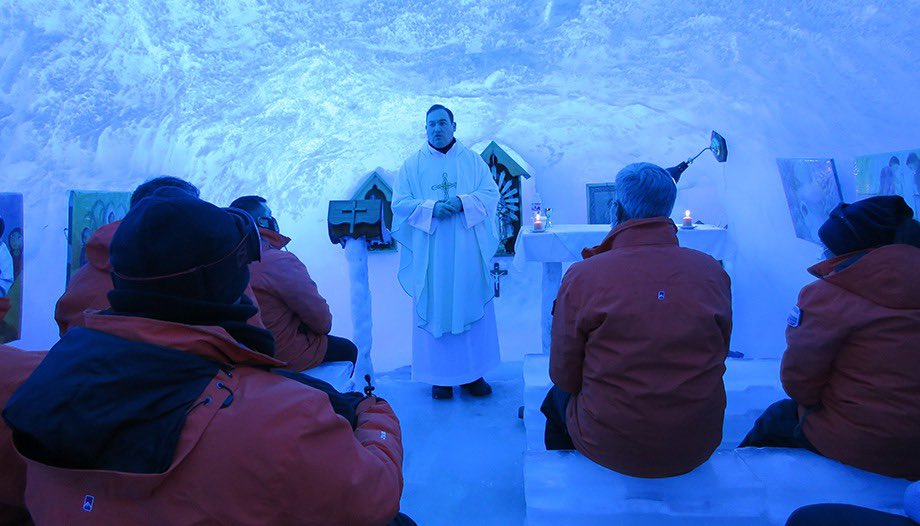 BeSaintly's tweet photo. Chapel of Our Lady of the Snows, Antarctica

It is carved out of ice https://t.co/bwZet2DoaB