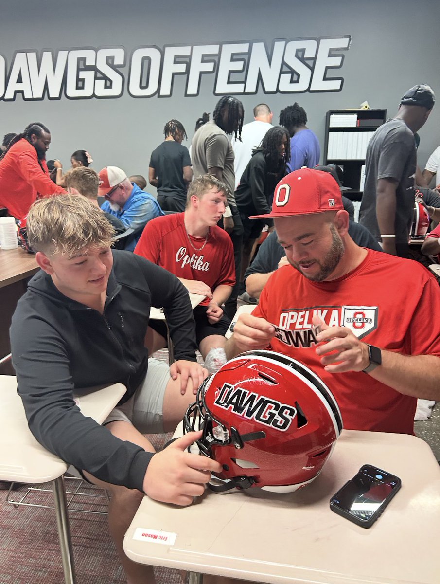 2nd edition of Decals with Dads, where our seniors get the opportunity to set up their helmets with their families. One step closer to game day! 🅾️🐶

#OwnIt