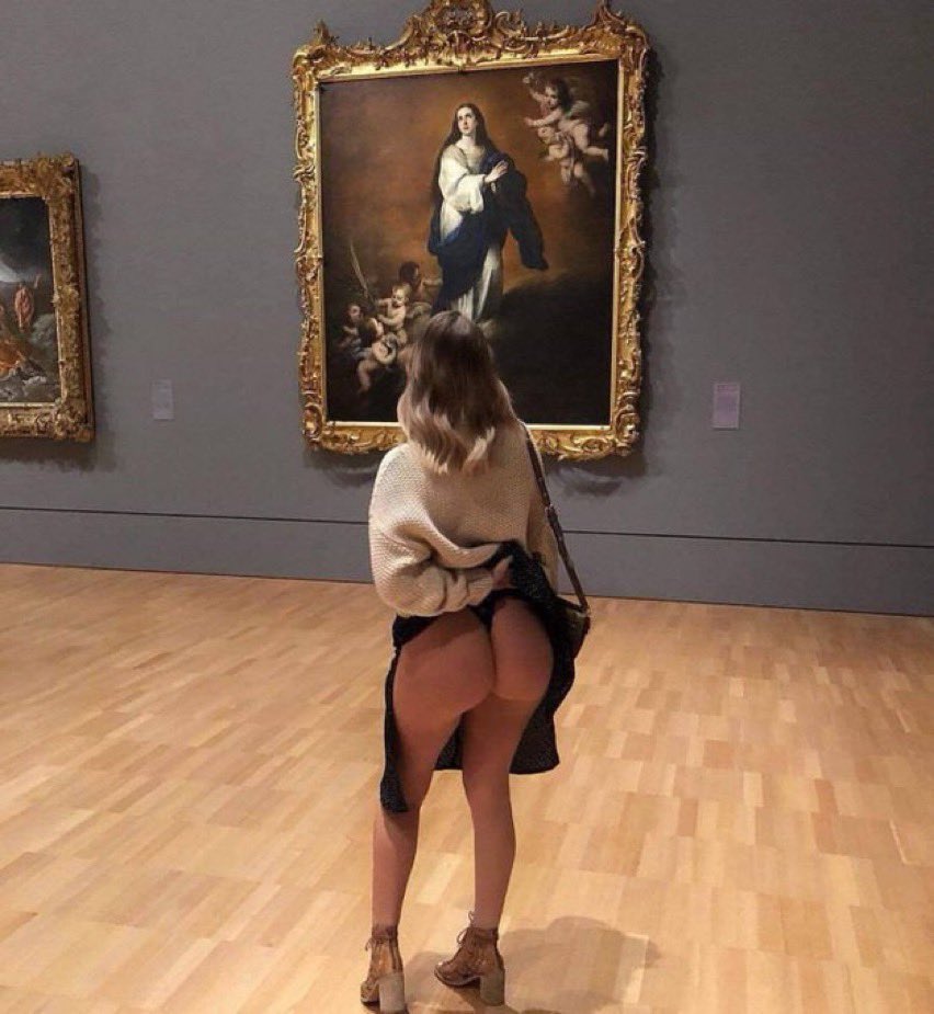 Saturday night. Here’s a butt for your timeline. This week: Fun at museums!
#SaturdayBooty