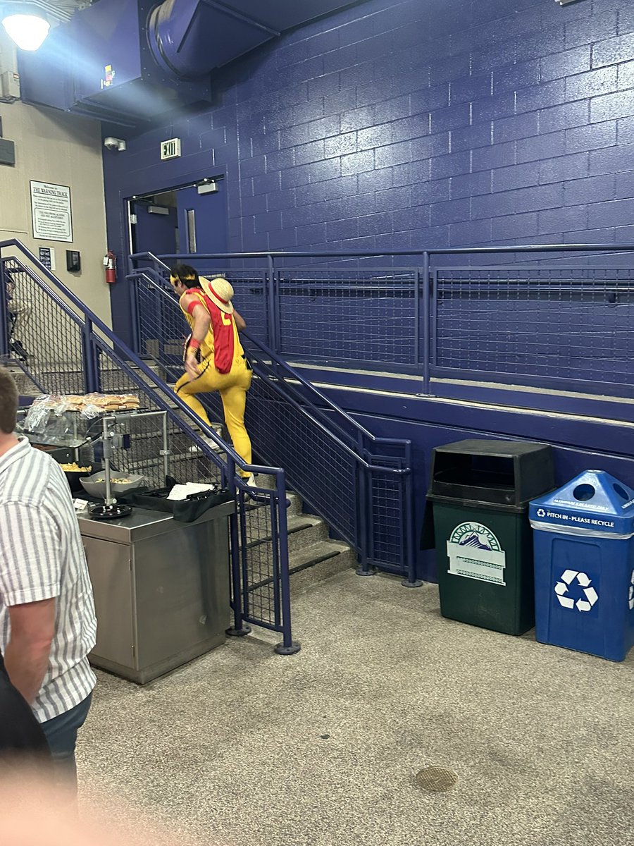 triphumphrey13's tweet image. Bananas are AMAZING!!! #bananaball #reesealexiades #trickplay #lfg #coorsfield #bananaballlive #wemakevaseballfun #espn #firefighters