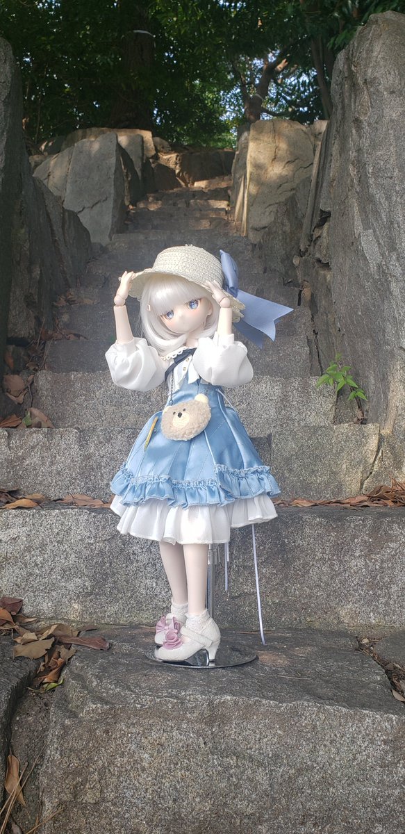 おはようございます。

今は、パラリパラリですね。
もっと酷い雨を想像してましたが……。
昼過ぎから夜にかけて、酷くなるとか。

では、今日も頑張りましょう。
#at_hoshinoつ子
#木茶動物園