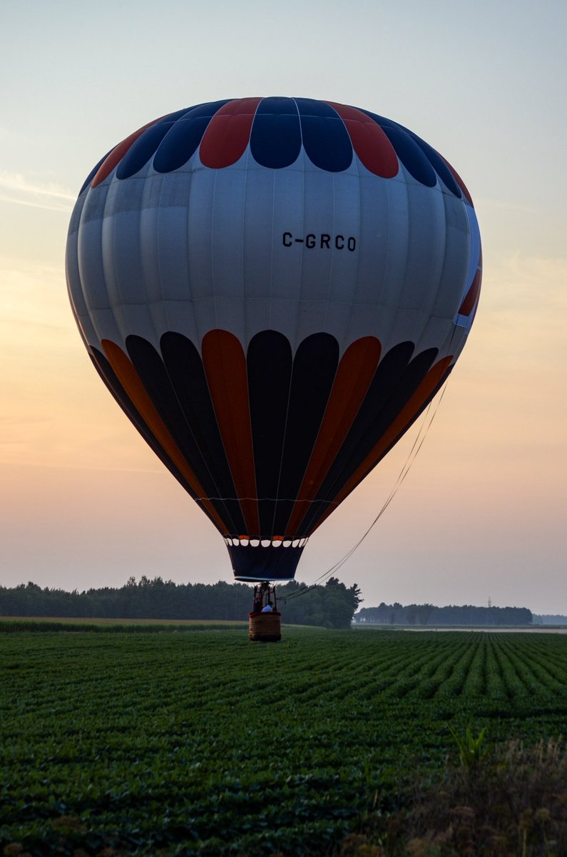 MathieuTye's tweet image. International de montgolfières de Saint-Jean-Sur-Richelieu 
Envolée du 9 août 2025 (soirée)
Atterrissage: secteur Mont-St-Grégoire et Ste-Brigide-D’Iberville