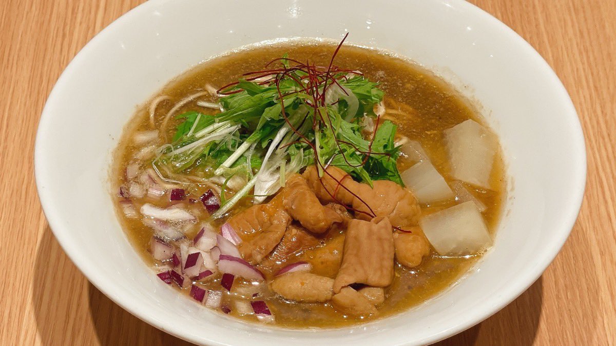 RW_Kitchen's tweet photo. #ラーメンWalkerキッチン

まもなく11時
#らぁめん家有坂 × #とりよしらーめん
準備万端💪オープンです🎉

〜群馬の名店1日限りの豪華コラボ〜
らぁめん家有坂の「煮干らぁめん(醤油)」
とりよしらーめんの「もつ煮」
自慢のメニューを掛け合わせた貴重なコラボです！

ぜひ食べ逃しなく😋 https://t.co/HMrkFWiTvk