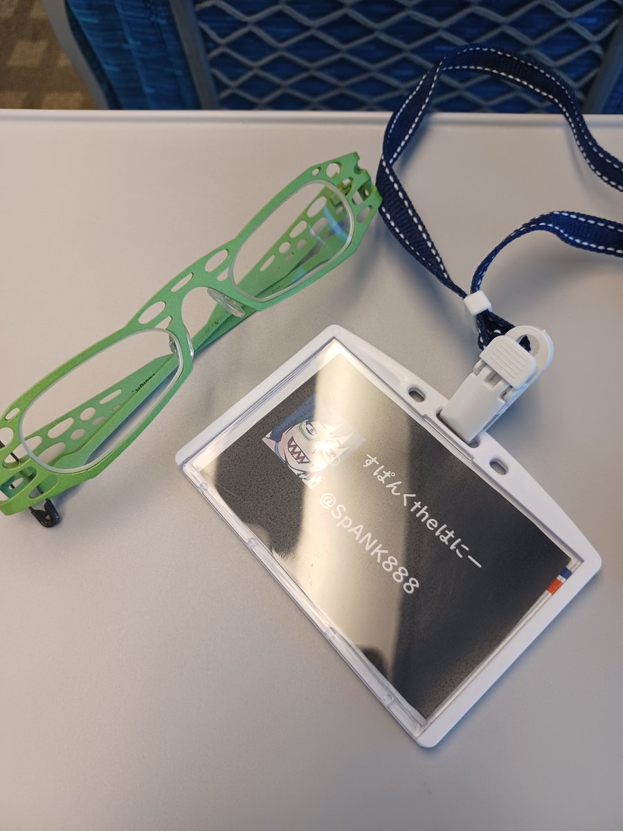 8/10 【第1回】人文系リトルプレス市 in ジュンク池袋【参加告知】｜すぱんくtheはにー <a href="/SpANK888/">すぱんくtheはにーMk-Ⅱ</a> note.com/spank888/n/nd5… 

本日です。雨で涼しい！
毎度のごとく、この姿でお待ちしております。
10冊頒布で出店料と交通費がトントンという背水の陣。