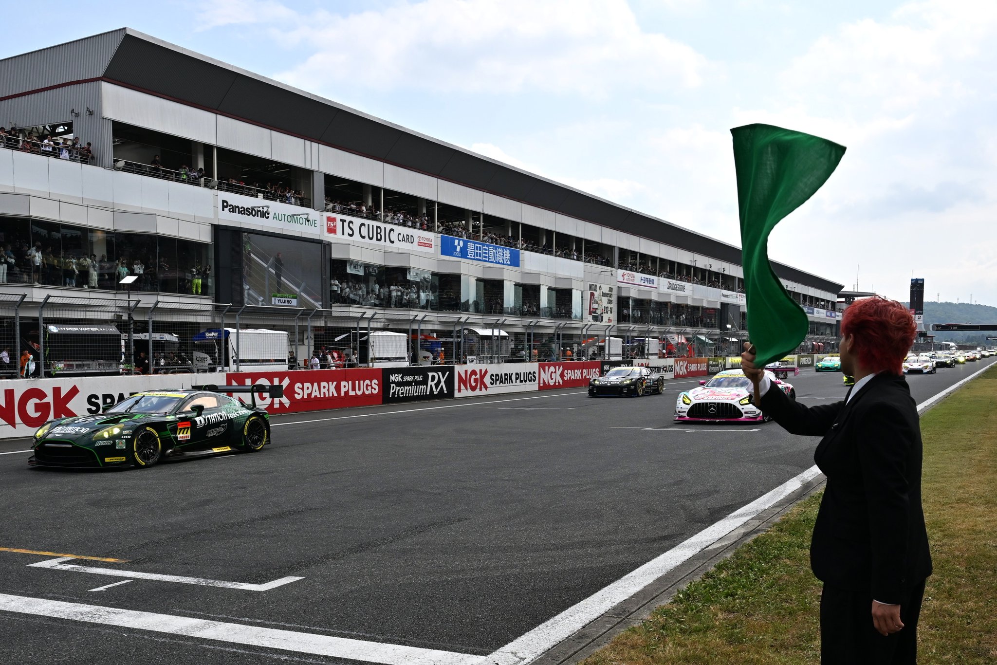 ④梅＆富士山【Fuji*happiness】お正月 シーグラス 富士スピードウェイ / FUJI SPEEDWAY on X: 