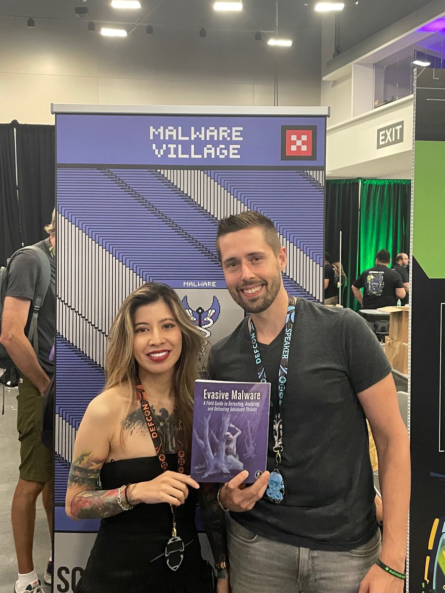 RussianPanda9xx's tweet image. Got a chance to hang out with @d4rksystem during #defcon33 and got his book signed even! 🥰