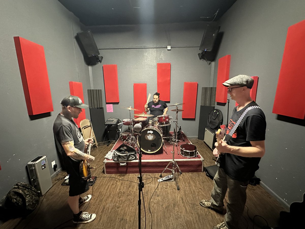 Studio Prep! 5th album coming soon! <a href="/music_ripple/">RippleMusic</a> #ripplemusic #ripplefamily