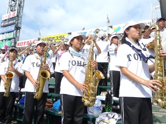 豊橋中央の応援でまさか…“超異例の助っ人”が出現「地方大会決勝で敗れた相手」を東邦がサポート「同じ愛知の仲間」「即答でOK」決定までのウラ側（Number Web）-Yahoo!ニュース news.yahoo.co.jp/articles/b13ed…