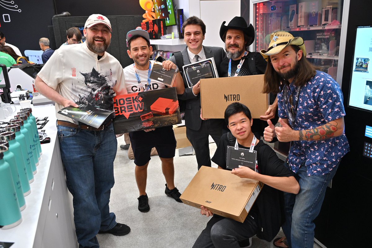 Salt Pool (@saltstaking) on Twitter photo Pretty sure the Hydra vending machine was an absolute hit at #RareEvo25! Thanks for the fun <a href="/IOHK_Charles/">Charles Hoskinson</a> and special thanks to the absolutely insane crew for making the magic happen behind the scenes <a href="/adamKDean/">Adam Dean</a> <a href="/Anthony_Bloom_/">₳nt</a> <a href="/LatheesanK/">L₳theesan💧</a> <a href="/Orbital_Lexicon/">Liberty.Chris.</a> <a href="/ADAFrog_Pool/">AdaFrog - FROG Cardano SPO - ステークプール</a> Pretty sure the Hydra vending machine was an absolute hit at #RareEvo25! Thanks for the fun <a href="/IOHK_Charles/">Charles Hoskinson</a> and special thanks to the absolutely insane crew for making the magic happen behind the scenes <a href="/adamKDean/">Adam Dean</a> <a href="/Anthony_Bloom_/">₳nt</a> <a href="/LatheesanK/">L₳theesan💧</a> <a href="/Orbital_Lexicon/">Liberty.Chris.</a> <a href="/ADAFrog_Pool/">AdaFrog - FROG Cardano SPO - ステークプール</a>