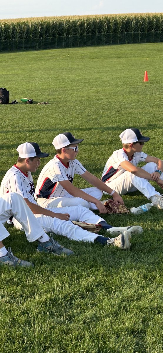 StevoFromSD's tweet photo. Proud of this Blaze crew and a great day at Field of Dreams tournament in Dyersville.   Picked up a gritty win, ready for Championship Sunday.   One win away from playing on the Field of Dreams site. https://t.co/xr9X6B2iq1