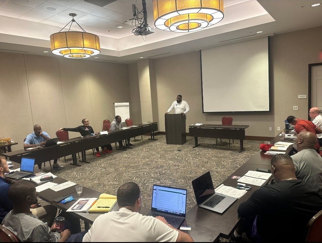 The Elite Basketball Minds tweet media