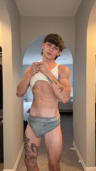 Watch NATHAN (300k)'s leaked NSFW photo on TwXstars