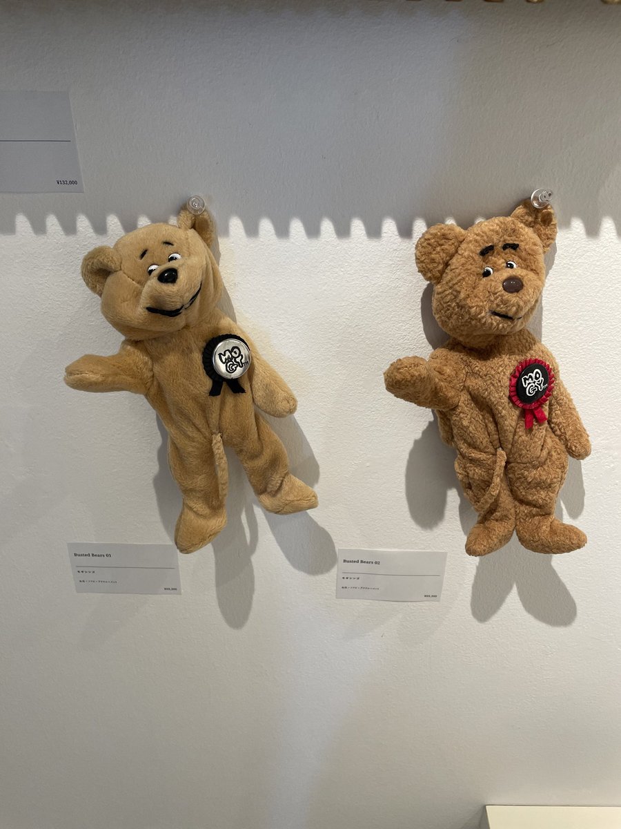 「VU ! Ⅴ」ヴ-5！8.12まで
南北の青山にあるの２つのアートラボから所属・関係 作家の新作及び代表作を一同に公開するアートショーの第7弾。アートラボトーキョーからは、レギュラーのアーティストらが新作を発表。サテライツ・アート・ラボからは、記憶が甦るようなアートワークも登場します。