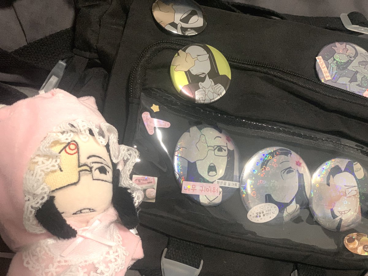 coral ita bag in the making