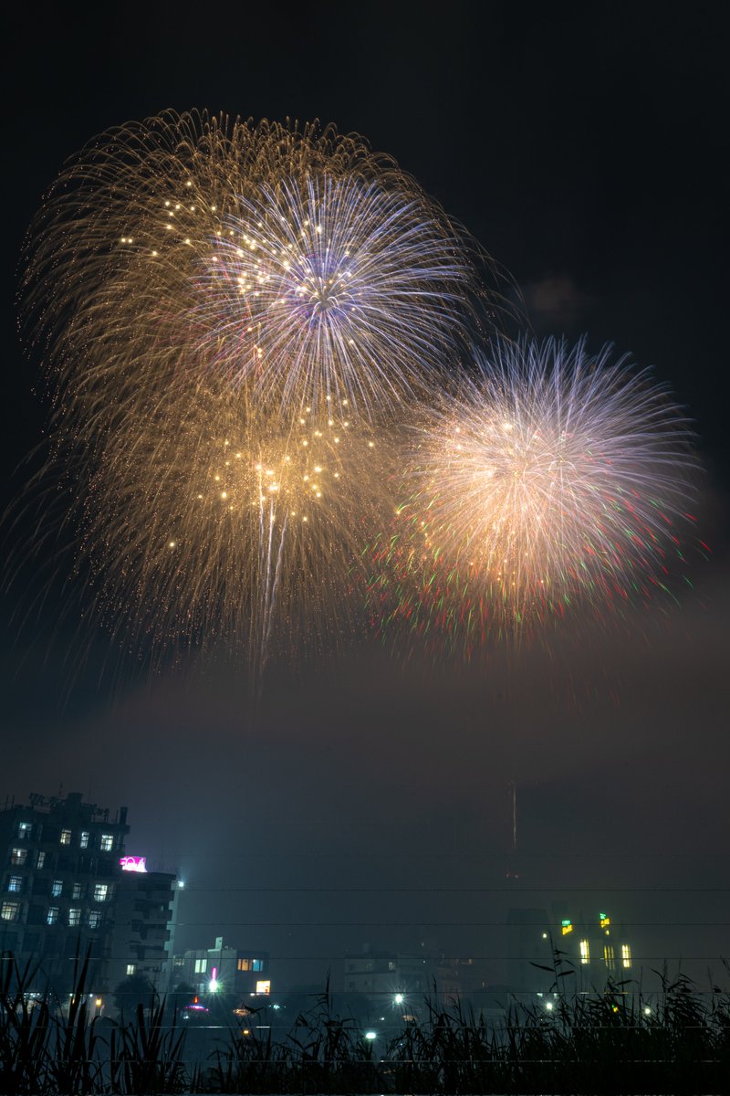 8/9 第75回 高知市納涼花火大会

来年は五台山の展望台が新しく出来るみたいだからそこから撮れたらと。

#花火 #花火大会
#写真撮ってる人と繋がりたい 
#写真が好きな人と繋がりたい