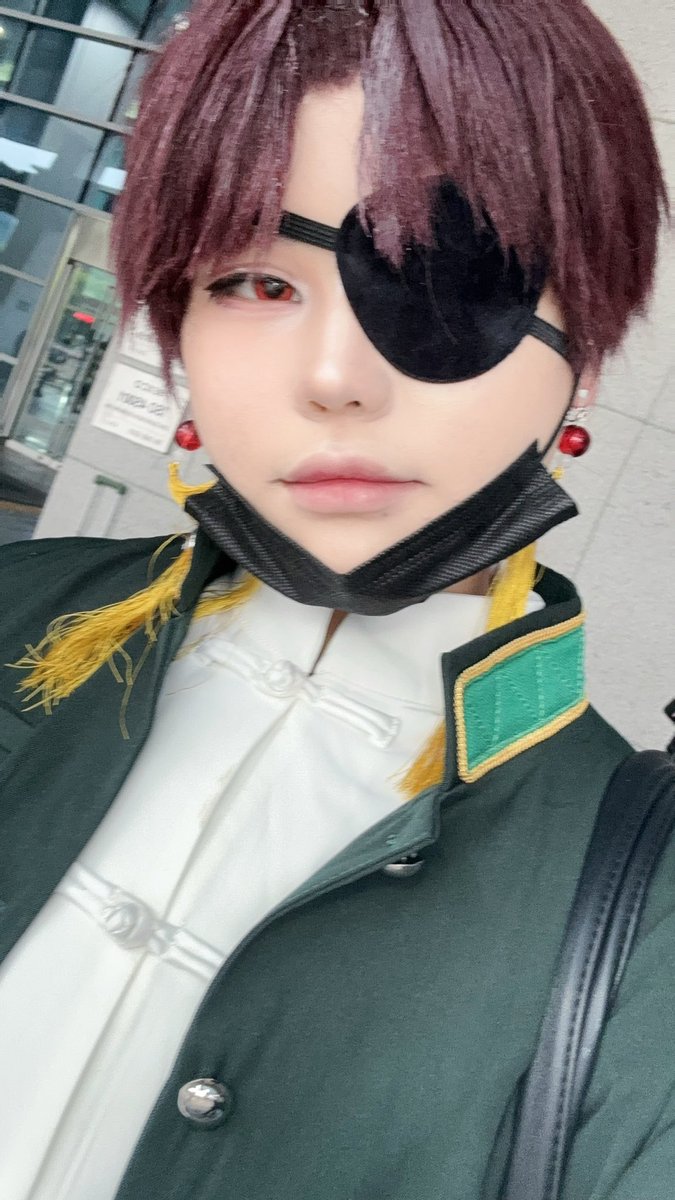 앞이 안 보이니 알아서 찾아오시길