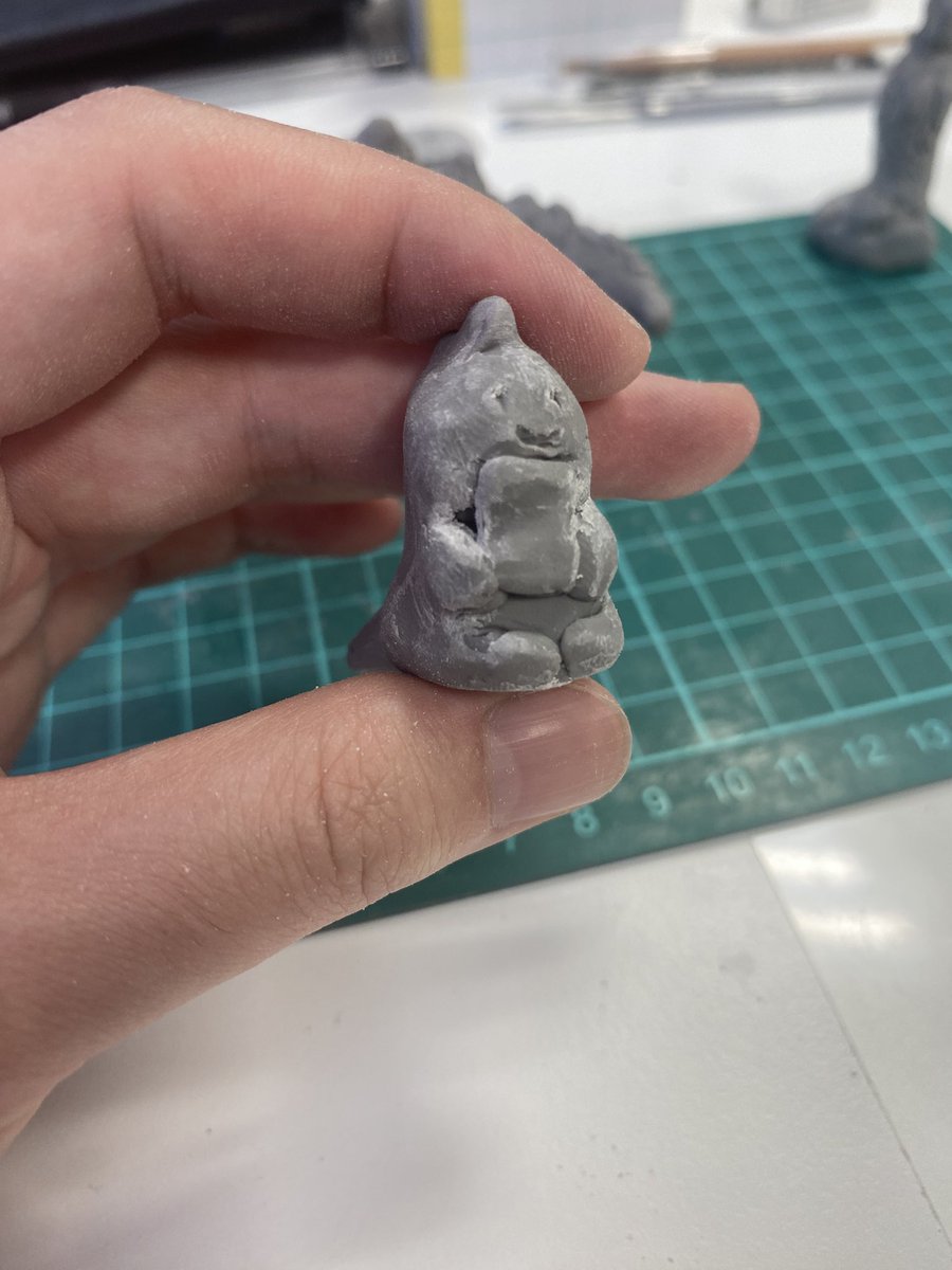 ガレージキット教室２日目です。
給料もらってる恐竜も作りました。

#3日間のガレージキット教室