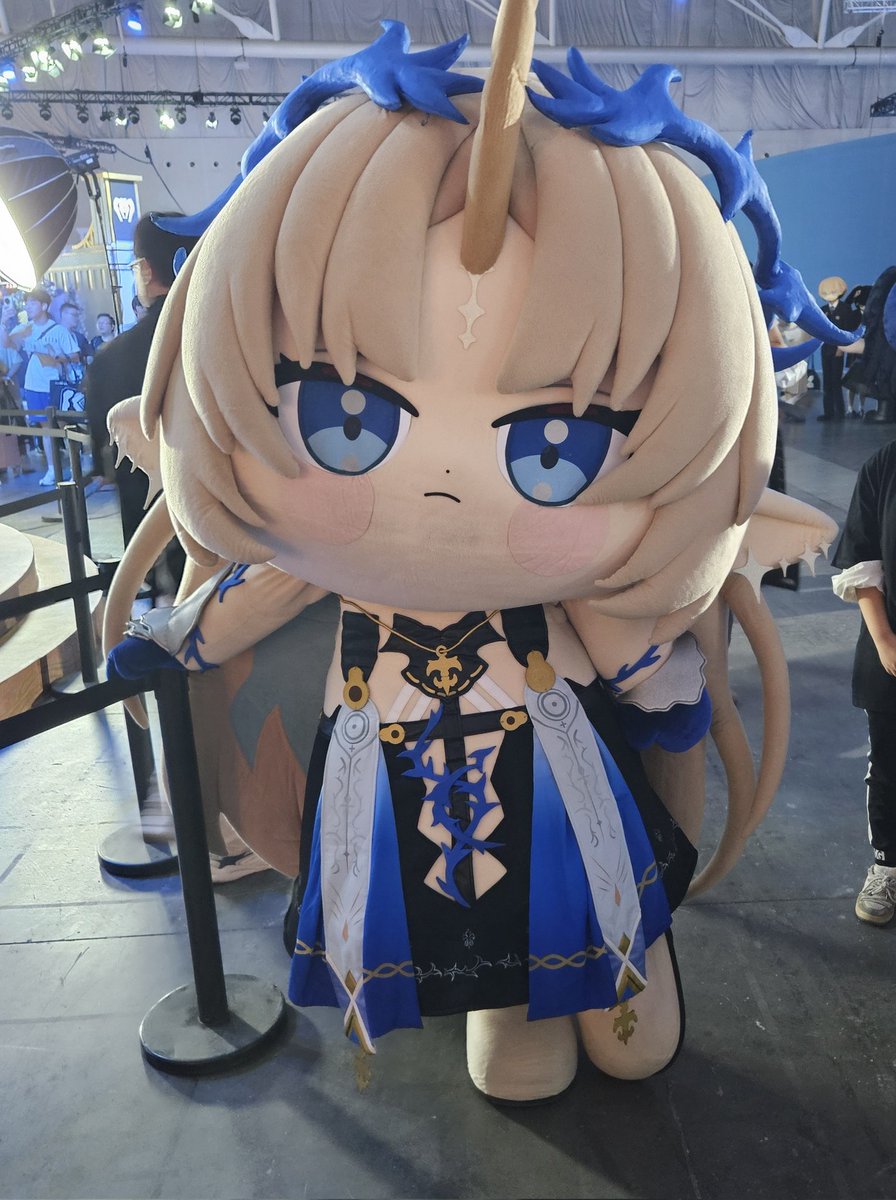 Sp1dre's tweet image. Here&apos;s #Fleurdelys casually aura farming 
#WutheringWaves #wuwa #KUROFEST2025 #kurofest