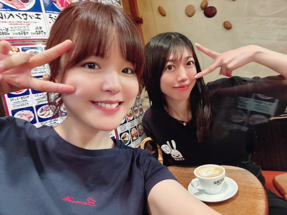 大師匠藤本さんのワンマン行ってきた〜！！

また素晴らしい曲生み出してた🥹✨
ずっと進み続ける彼女の姿がカッコよくて眩しくていつまでも憧れの存在！！！！
10周年おめでとう🍾
そして10年後の未来にタンブラーでKP🍺