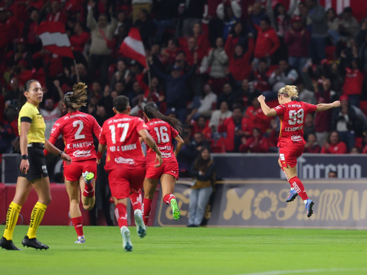 ANDRES (@andres138) on Twitter photo Gran atajada de Valeria en los últimos minutos para evitar el empate y gran gol de Le Sommer para la victoria de <a href="/TolucaFemenil/">Toluca FC Femenil</a> Gran atajada de Valeria en los últimos minutos para evitar el empate y gran gol de Le Sommer para la victoria de <a href="/TolucaFemenil/">Toluca FC Femenil</a>