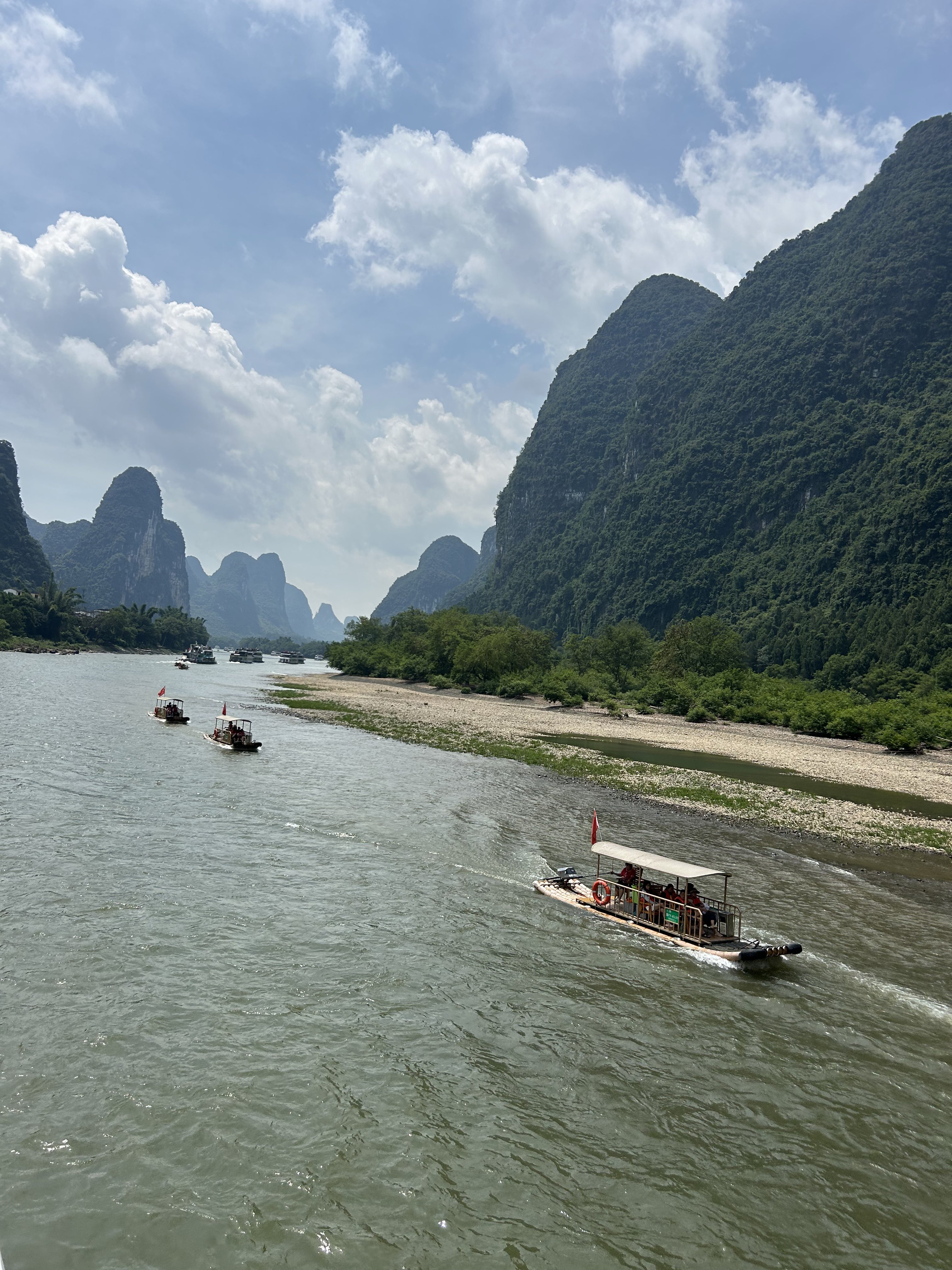 夫婦水墨画 なお👨‍👩‍👧‍👧人生楽しむ中国一周旅行中